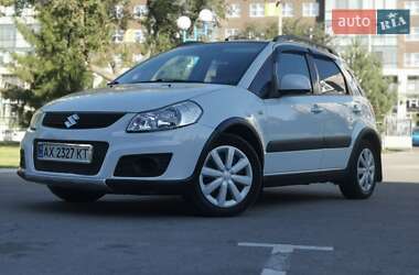 Позашляховик / Кросовер Suzuki SX4 2014 в Чернівцях