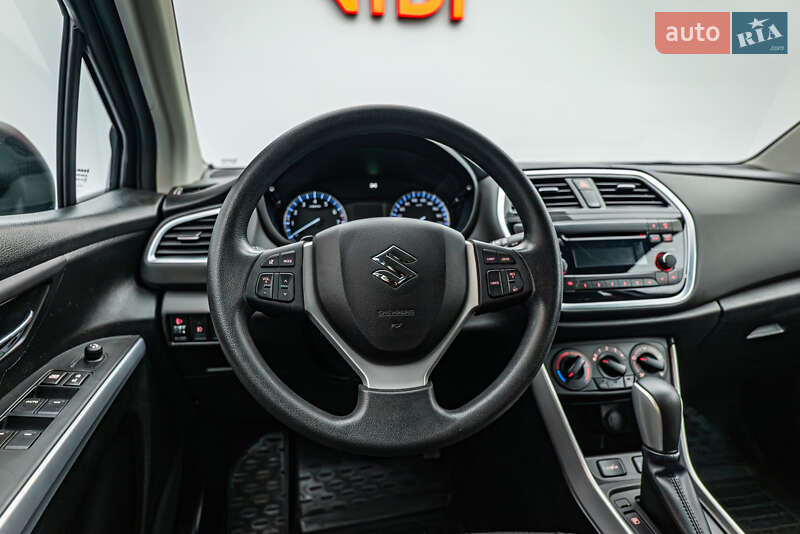 Позашляховик / Кросовер Suzuki SX4 2019 в Києві