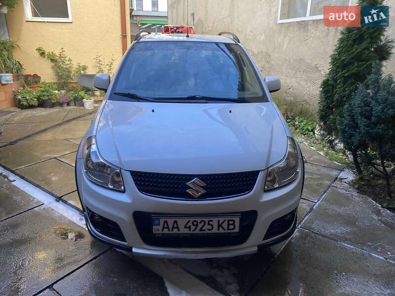 Внедорожник / Кроссовер Suzuki SX4 2014 в Тячеве