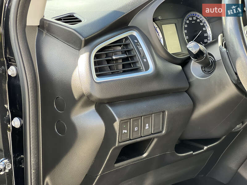 Внедорожник / Кроссовер Suzuki SX4 2017 в Ужгороде фото 29 Внедорожник / Кроссовер Suzuki SX4 2017 в Ужгороде