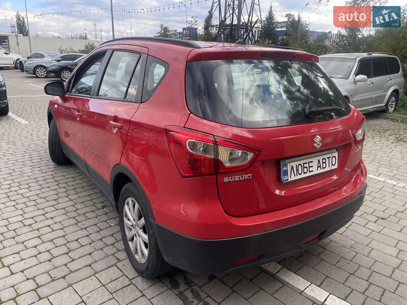 Внедорожник / Кроссовер Suzuki SX4 2016 в Львове