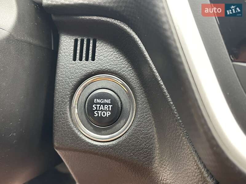 Позашляховик / Кросовер Suzuki SX4 2014 в Миколаєві