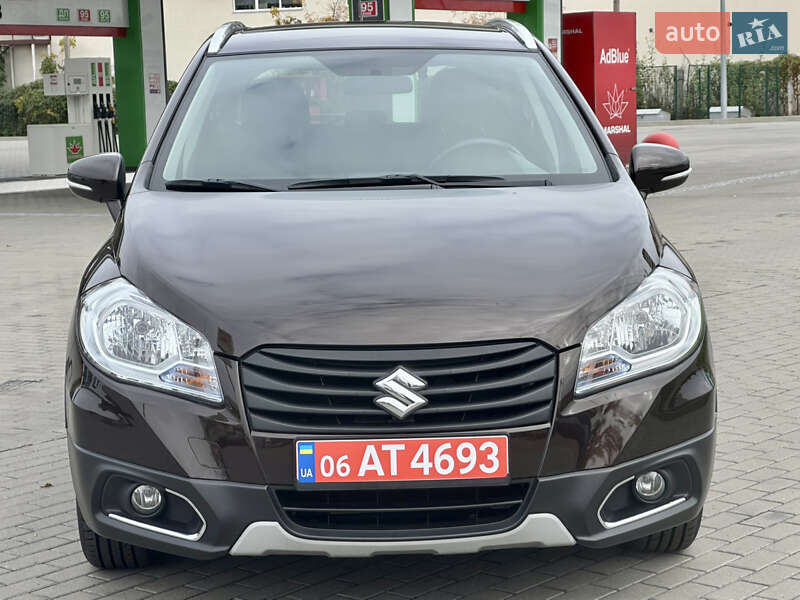 Позашляховик / Кросовер Suzuki SX4 2014 в Житомирі