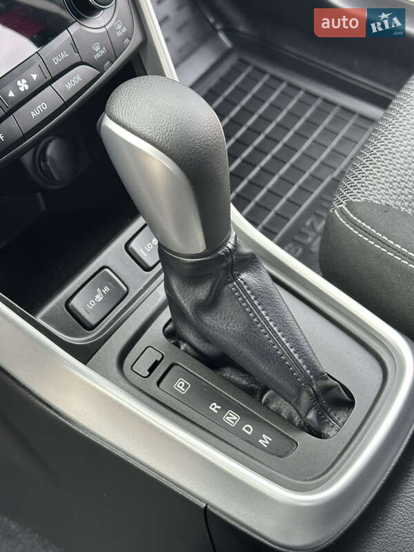 Позашляховик / Кросовер Suzuki SX4 2014 в Житомирі
