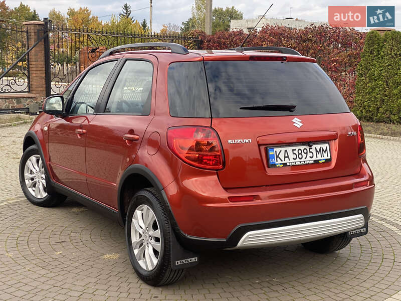 Позашляховик / Кросовер Suzuki SX4 2012 в Бучі