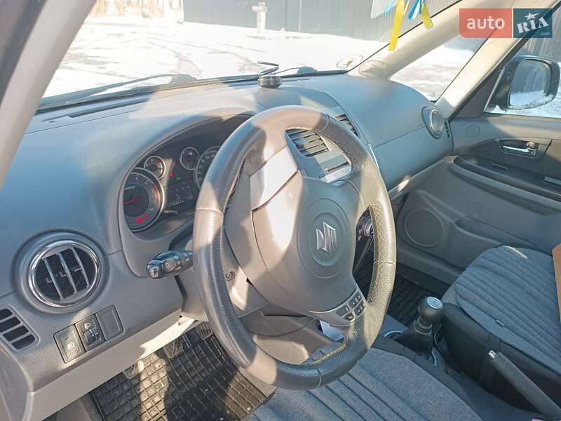 Внедорожник / Кроссовер Suzuki SX4 2012 в Львове