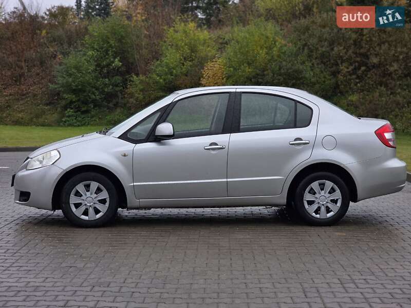 Седан Suzuki SX4 2009 в Тернополе