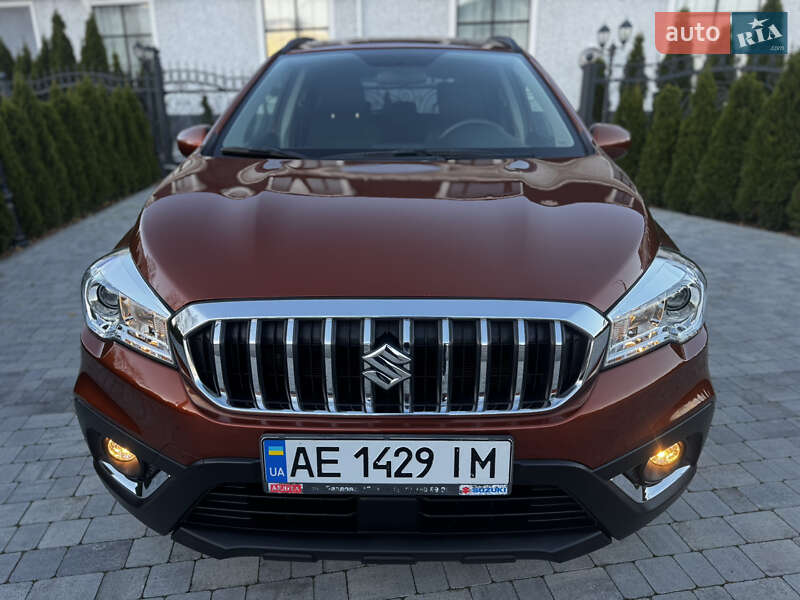 Внедорожник / Кроссовер Suzuki SX4 2017 в Киеве