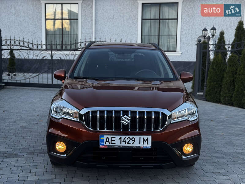 Внедорожник / Кроссовер Suzuki SX4 2017 в Киеве