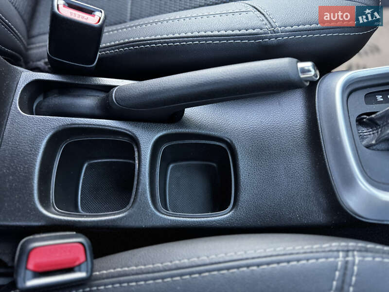 Внедорожник / Кроссовер Suzuki SX4 2017 в Киеве