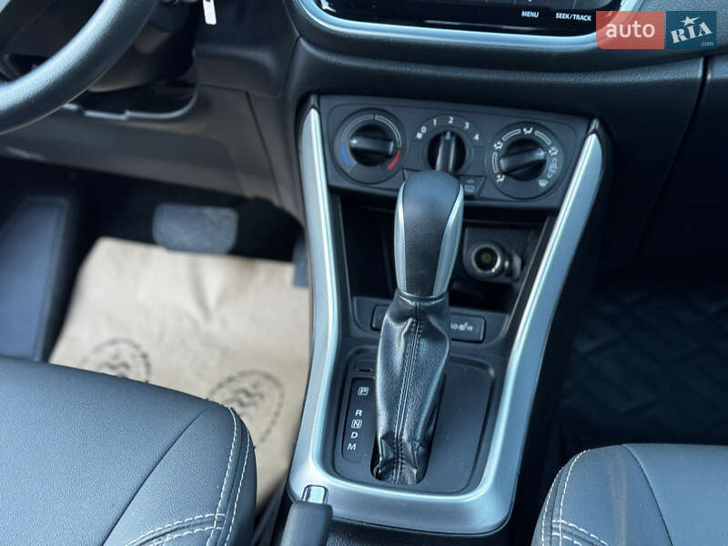 Внедорожник / Кроссовер Suzuki SX4 2017 в Киеве