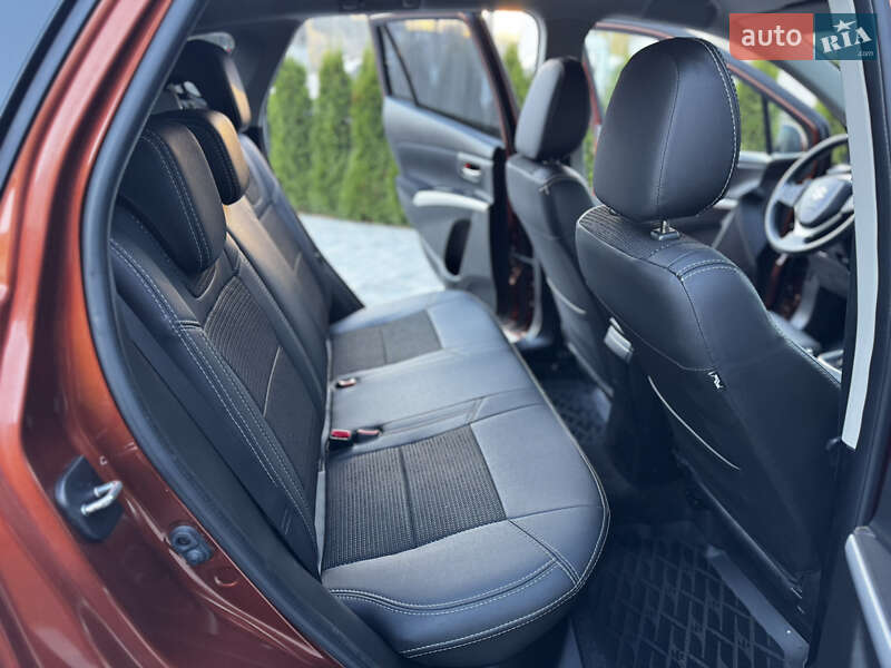 Внедорожник / Кроссовер Suzuki SX4 2017 в Киеве