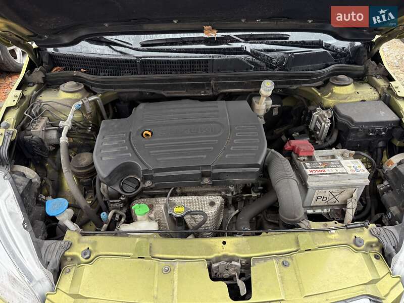 Внедорожник / Кроссовер Suzuki SX4 2015 в Киеве