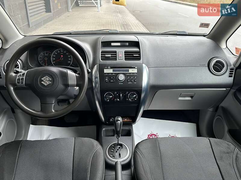 Хэтчбек Suzuki SX4 2008 в Киеве