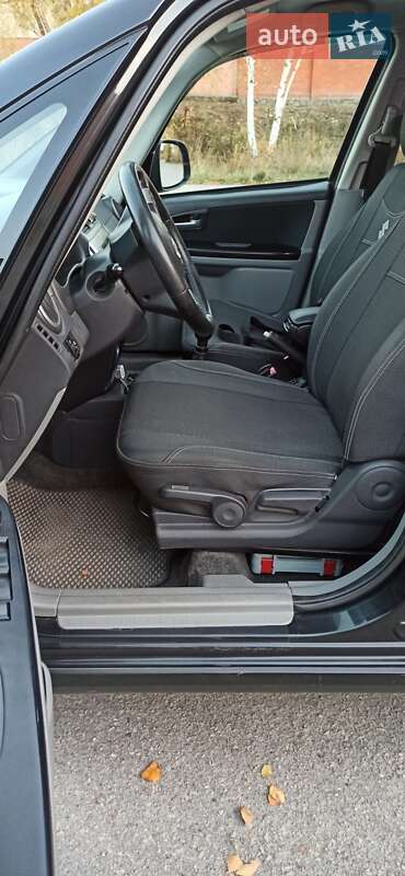 Хетчбек Suzuki SX4 2008 в Новомосковську