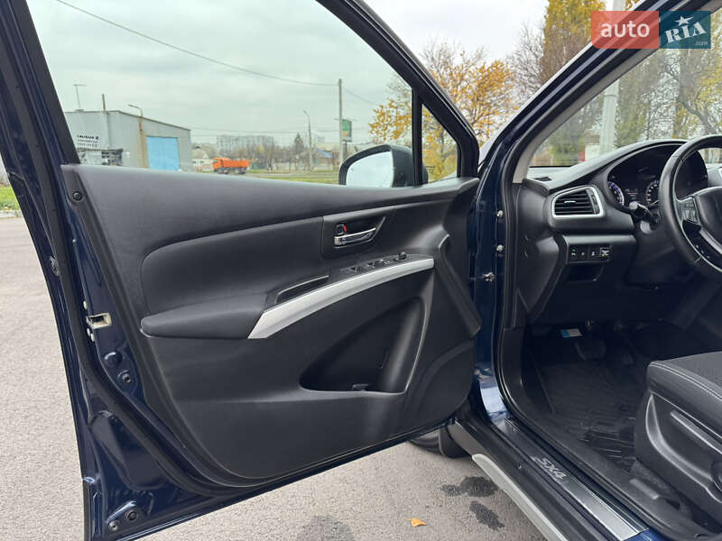 Внедорожник / Кроссовер Suzuki SX4 2017 в Харькове