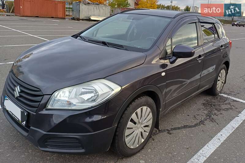 Внедорожник / Кроссовер Suzuki SX4 2014 в Вышгороде фото 4 Внедорожник / Кроссовер Suzuki SX4 2014 в Вышгороде