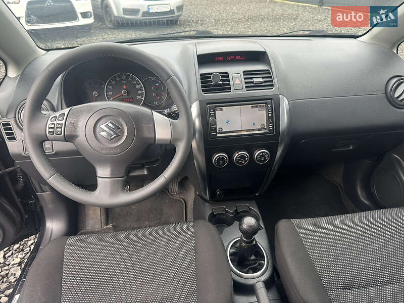 Внедорожник / Кроссовер Suzuki SX4 2010 в Луцке