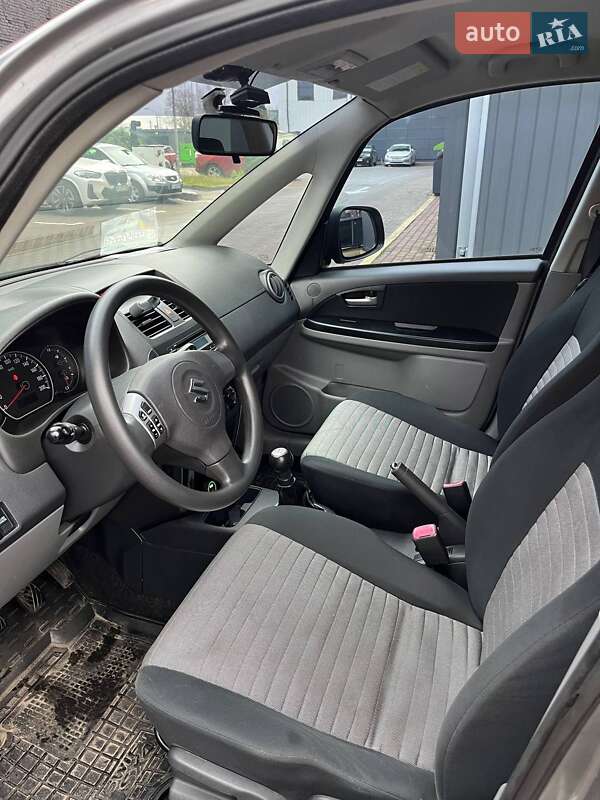 Хэтчбек Suzuki SX4 2008 в Киеве фото 9 Хэтчбек Suzuki SX4 2008 в Киеве