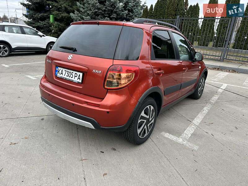 Внедорожник / Кроссовер Suzuki SX4 2013 в Киеве
