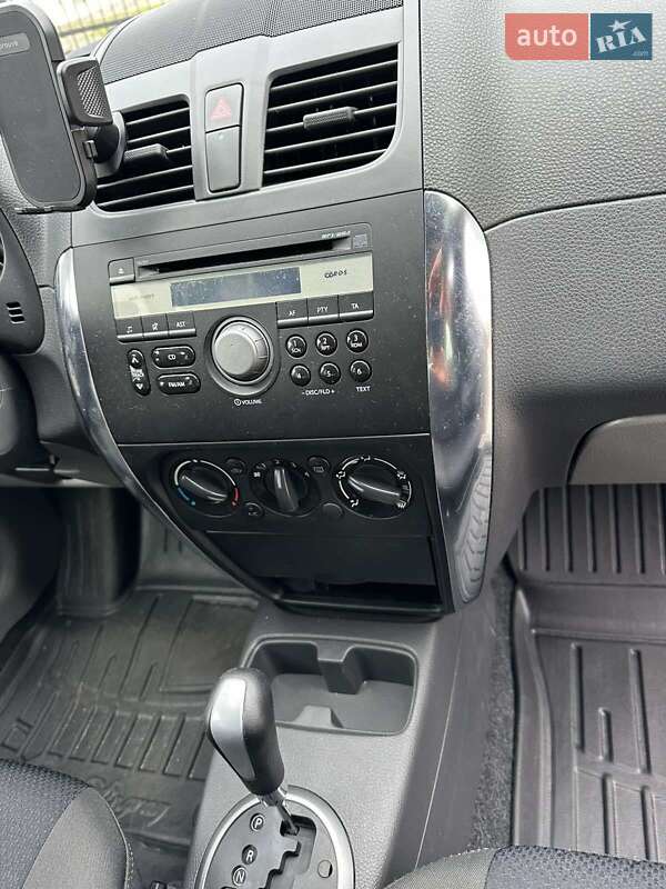 Внедорожник / Кроссовер Suzuki SX4 2013 в Киеве