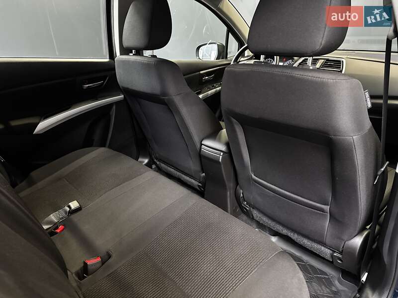 Внедорожник / Кроссовер Suzuki SX4 2018 в Киеве фото 32 Внедорожник / Кроссовер Suzuki SX4 2018 в Киеве