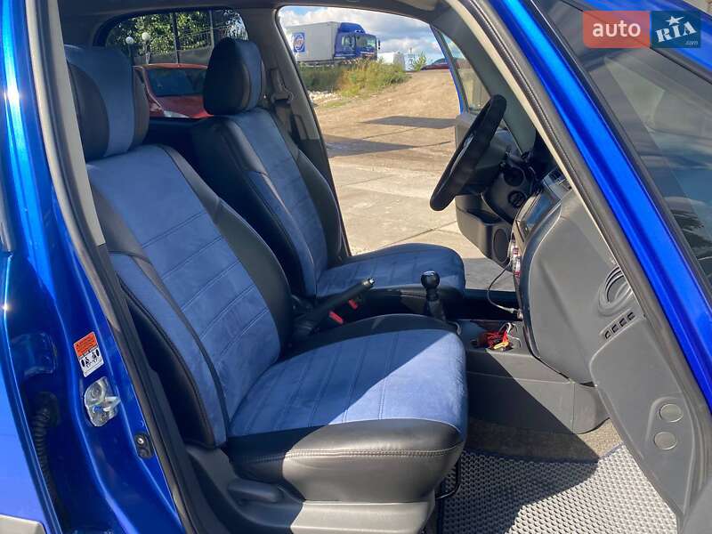 Хэтчбек Suzuki SX4 2007 в Киеве