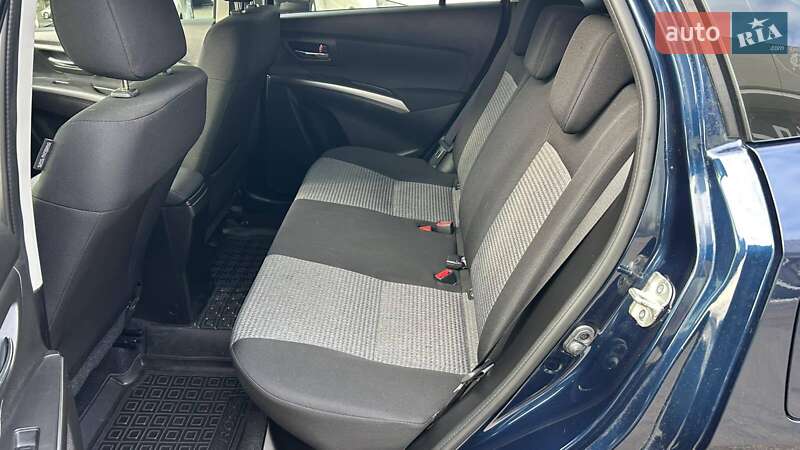 Позашляховик / Кросовер Suzuki SX4 2023 в Києві