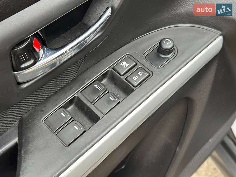 Внедорожник / Кроссовер Suzuki SX4 2017 в Днепре