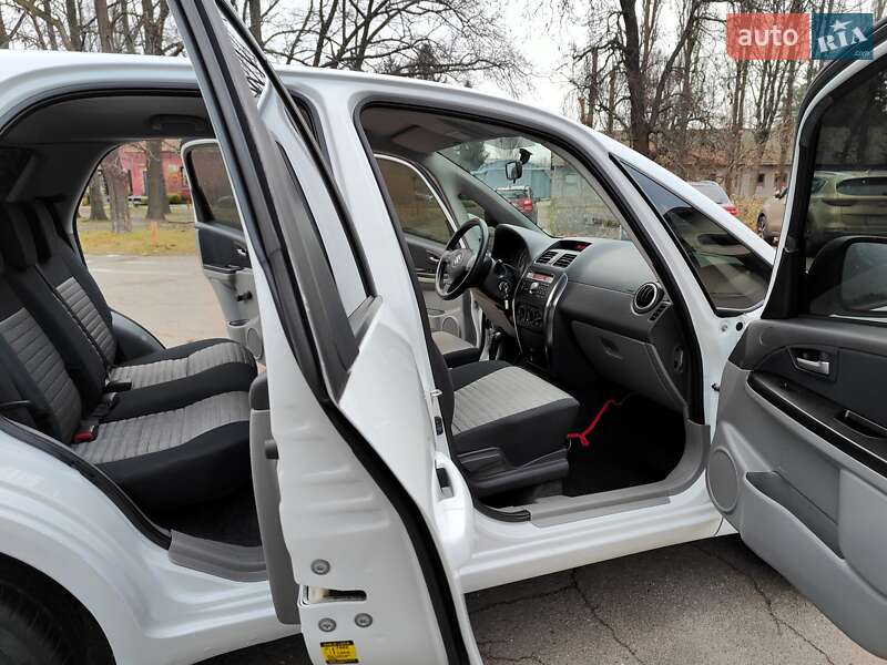 Хэтчбек Suzuki SX4 2009 в Киеве