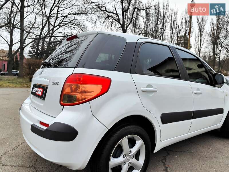 Хэтчбек Suzuki SX4 2009 в Киеве