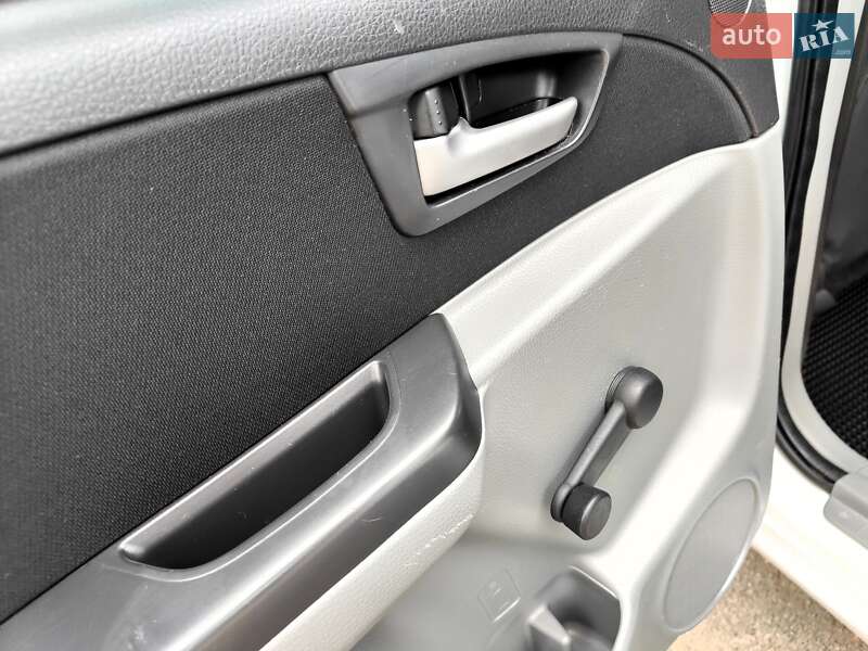 Хэтчбек Suzuki SX4 2009 в Киеве