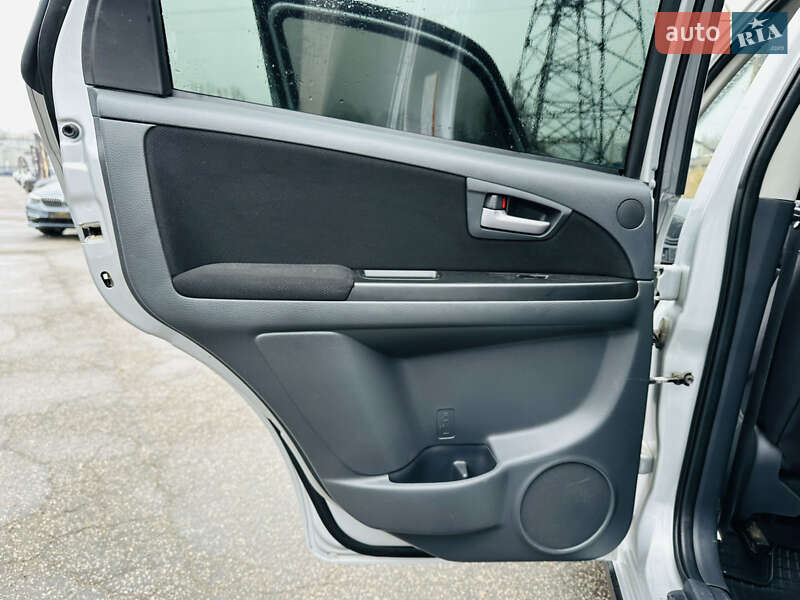 Внедорожник / Кроссовер Suzuki SX4 2010 в Харькове фото 17 Внедорожник / Кроссовер Suzuki SX4 2010 в Харькове