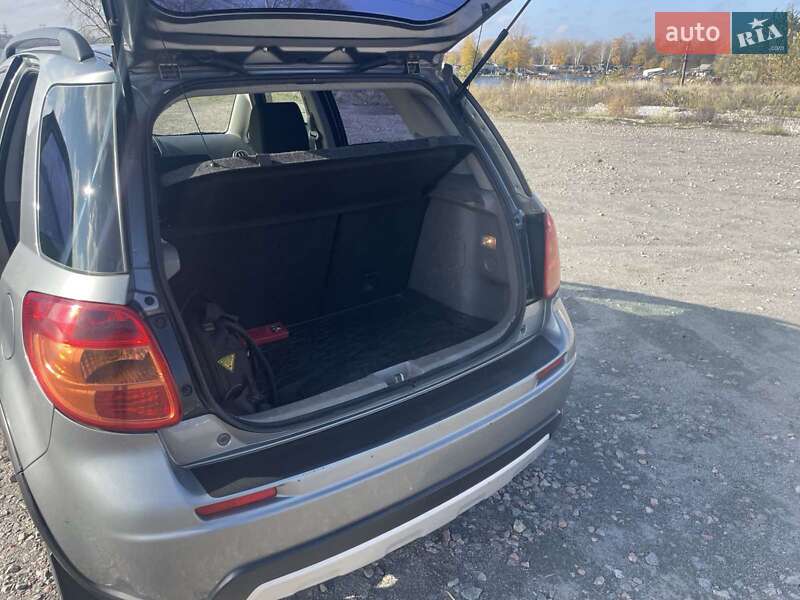 Позашляховик / Кросовер Suzuki SX4 2013 в Дніпрі фото 10 Позашляховик / Кросовер Suzuki SX4 2013 в Дніпрі