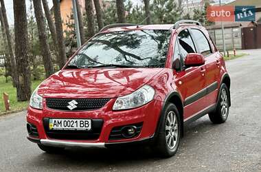 Позашляховик / Кросовер Suzuki SX4 2014 в Києві