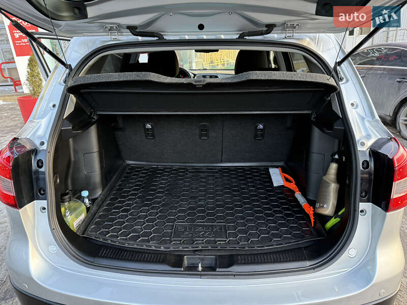 Внедорожник / Кроссовер Suzuki SX4 2020 в Тернополе