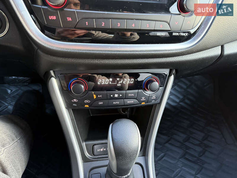 Внедорожник / Кроссовер Suzuki SX4 2020 в Тернополе