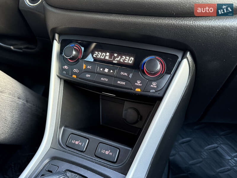 Внедорожник / Кроссовер Suzuki SX4 2020 в Тернополе