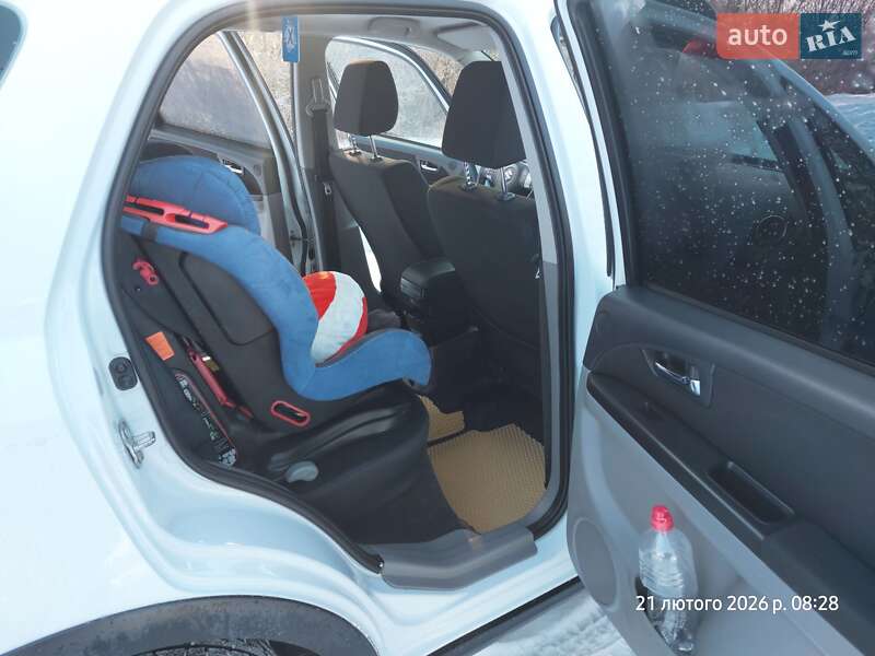 Внедорожник / Кроссовер Suzuki SX4 2012 в Ивано-Франковске