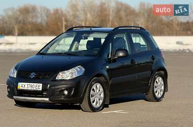 Внедорожник / Кроссовер Suzuki SX4 2014 в Киеве