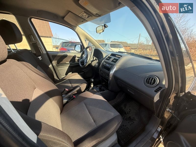 Седан Suzuki SX4 2008 в Івано-Франківську