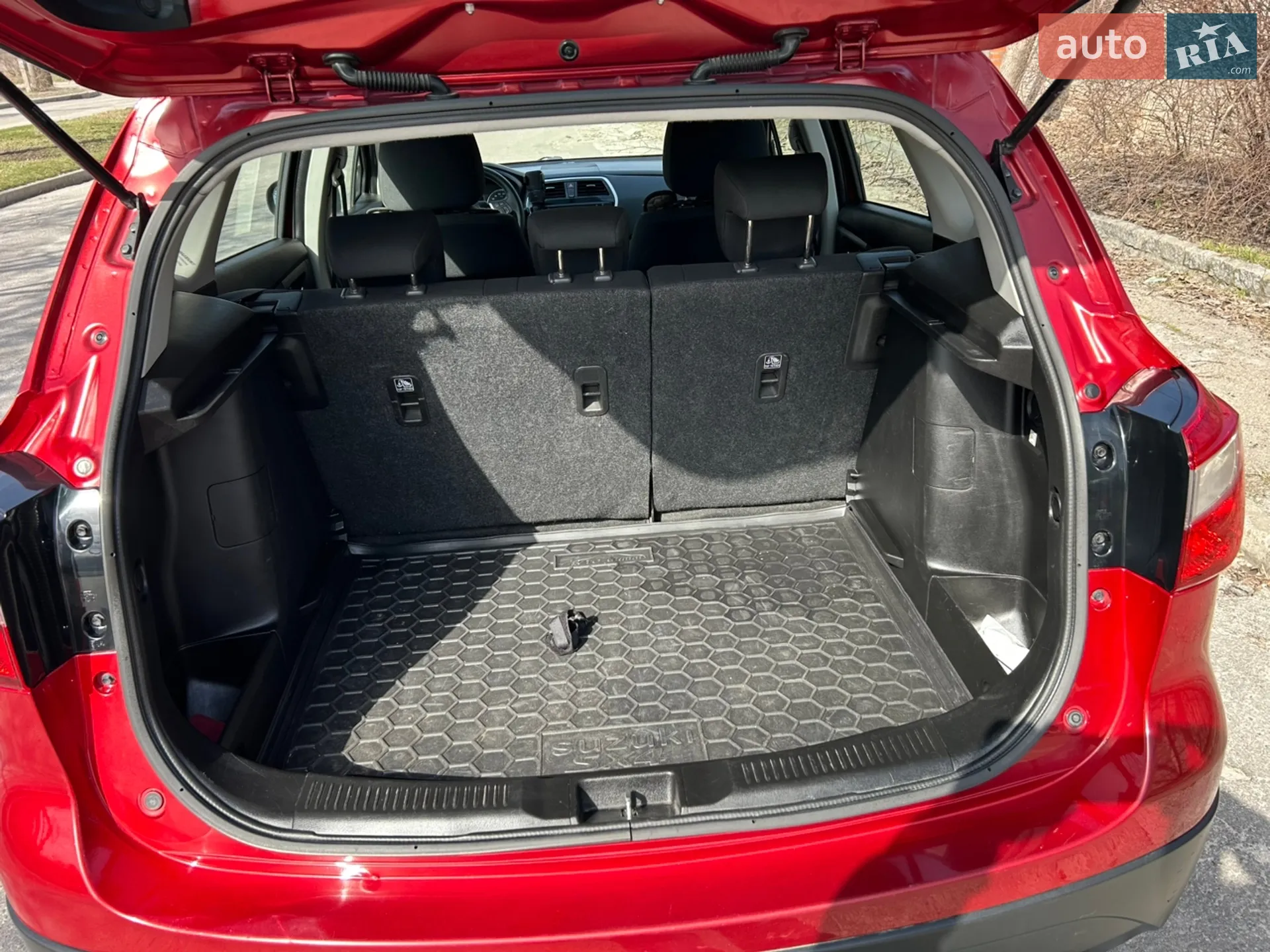 2017 Suzuki SX4 - мініатюра 10
