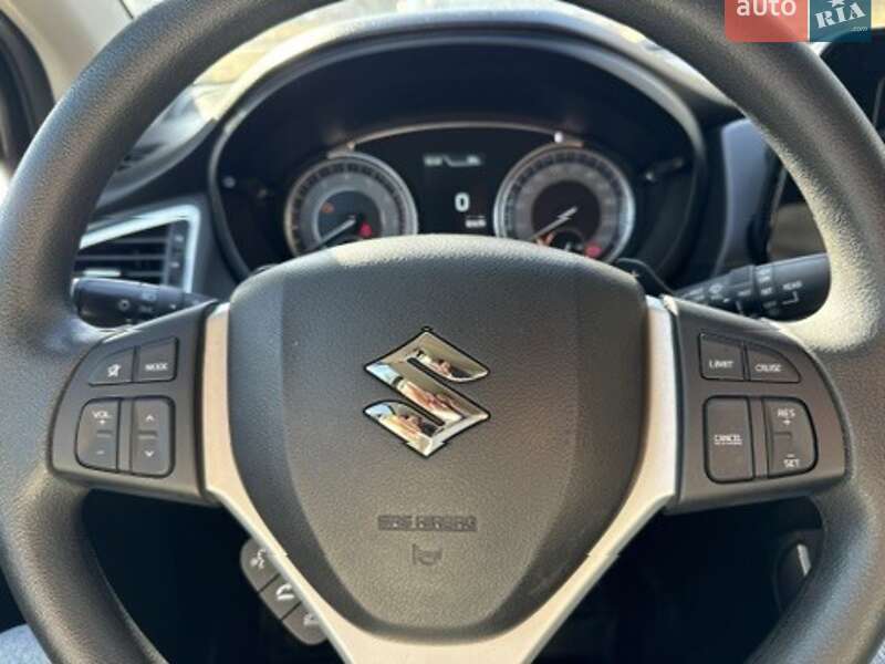 Внедорожник / Кроссовер Suzuki SX4 2024 в Тернополе