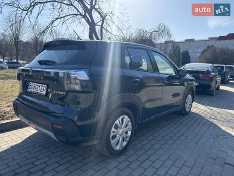 Внедорожник / Кроссовер Suzuki SX4 2024 в Тернополе