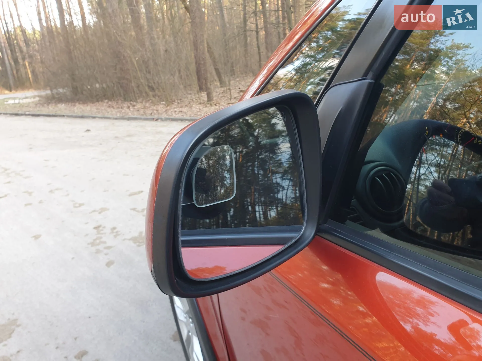 2013 Suzuki SX4 - мініатюра 16