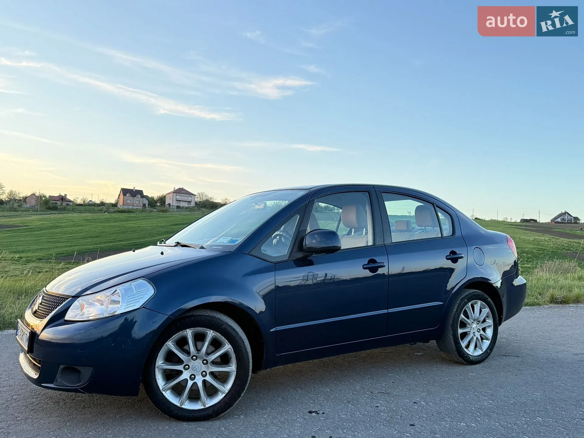 2010 Suzuki SX4 - мініатюра 9