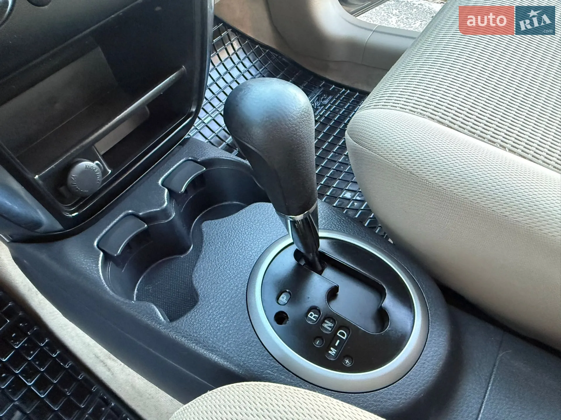 2010 Suzuki SX4 - мініатюра 30