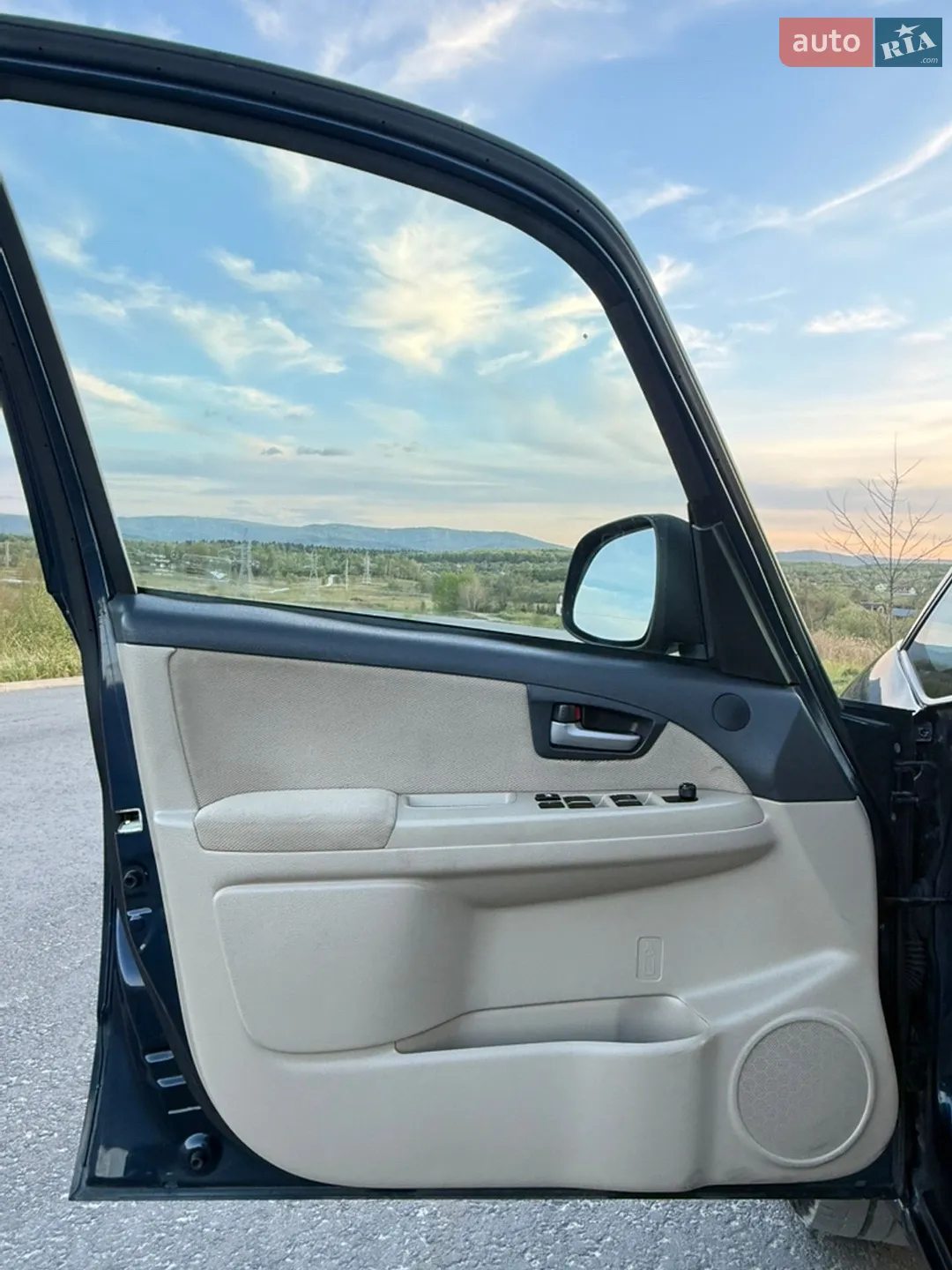 2010 Suzuki SX4 - мініатюра 35