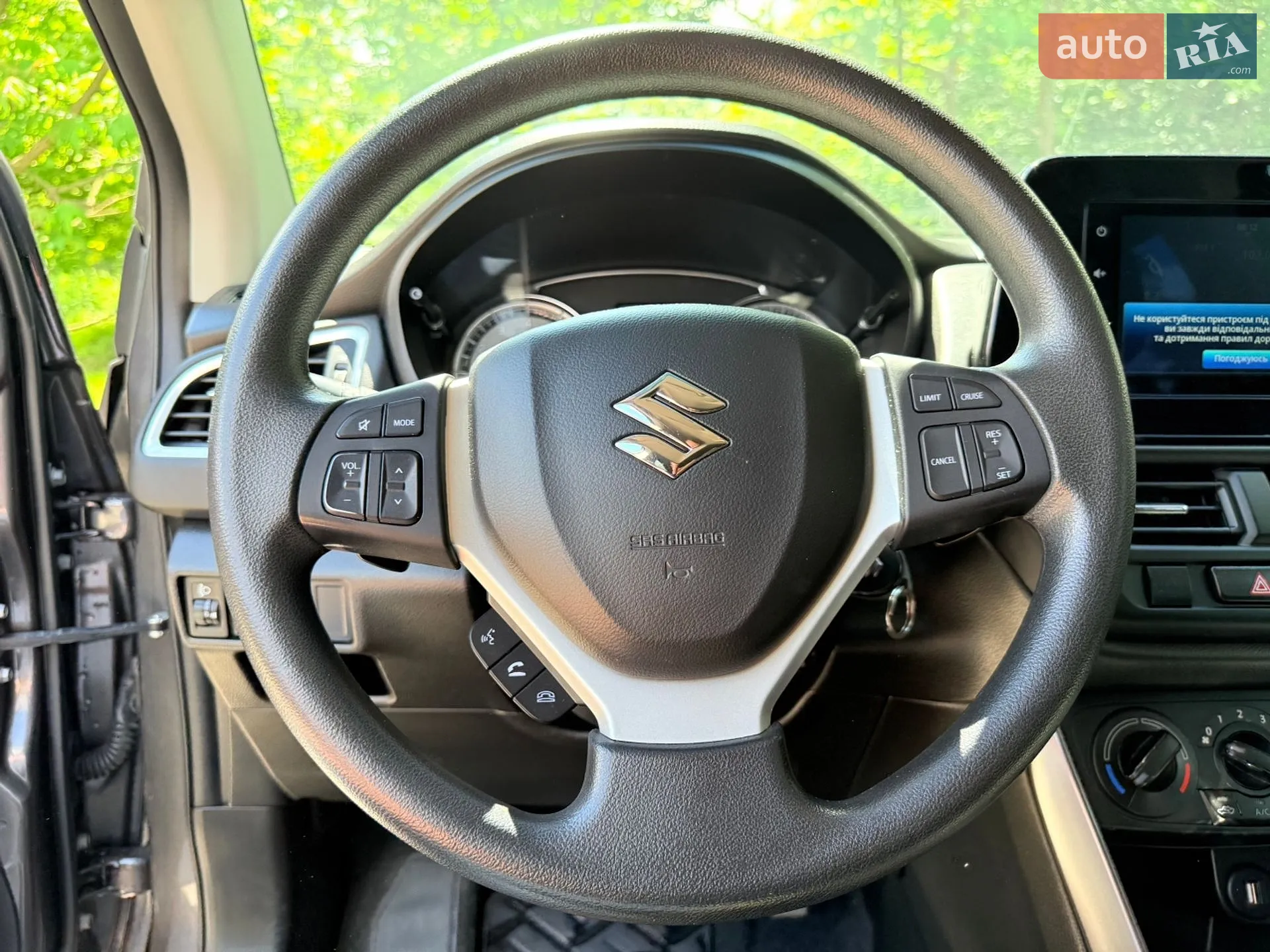2023 Suzuki SX4 - мініатюра 12