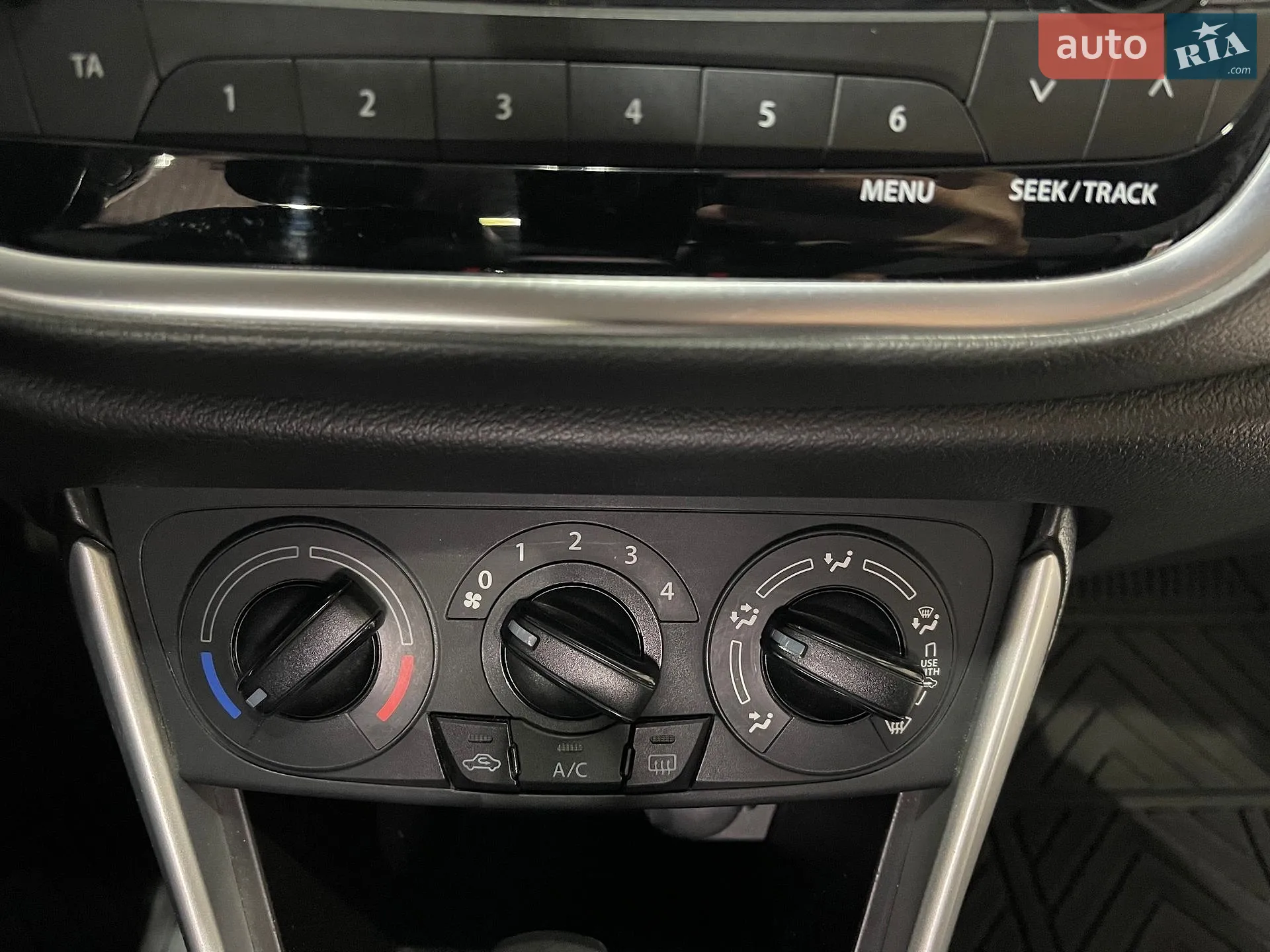2019 Suzuki SX4 - мініатюра 27
